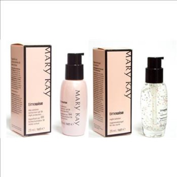 Mary Kay Day & Night Solution - SPF EXP 20…